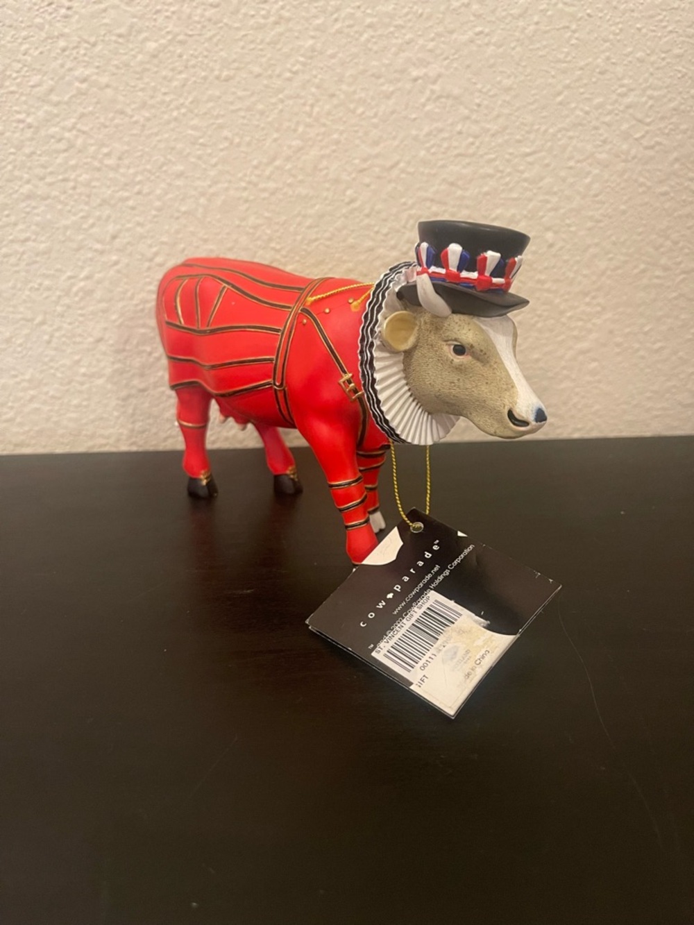 Cow Parade BEEFEATER It Ain't Natural #7247  Westland CowParade Chipped Horn